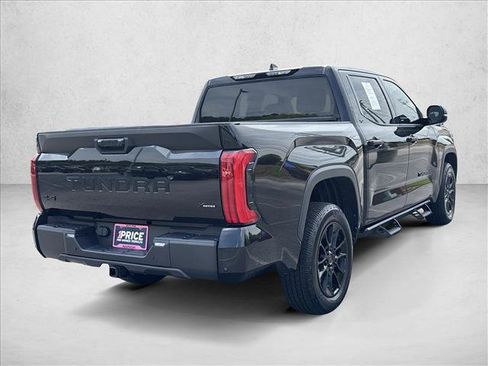 Used 2023 Toyota Tundra SR5 w/ SR5 Convenience Package AWD/4WD image 5