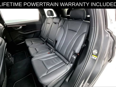 Used 2025 Audi Q7 3.0T Premium Plus AWD/4WD image 34