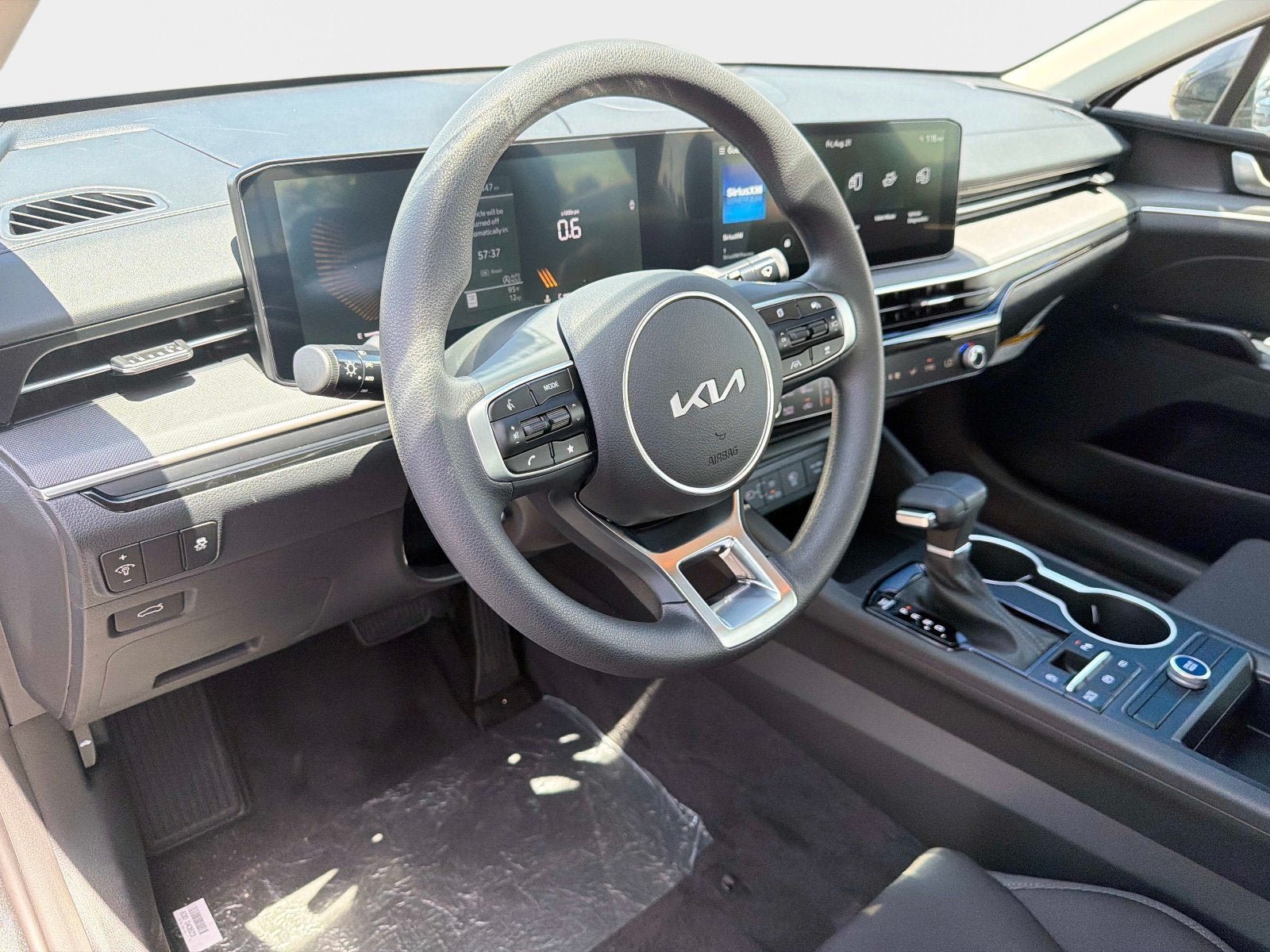 New 2026 Kia K5 LXS FWD image 15
