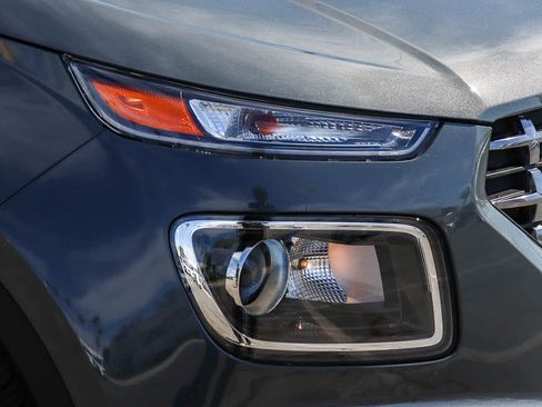 New 2026 Hyundai Venue SEL image 4