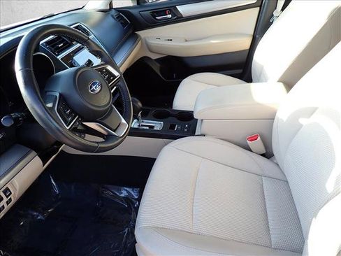 Used 2019 Subaru Outback 2.5i Premium AWD/4WD image 12