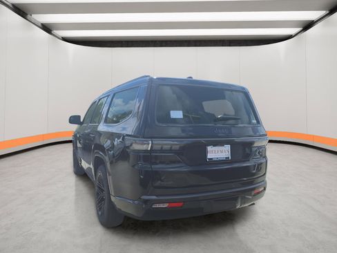 New 2026 Jeep Grand Wagoneer Limited AWD/4WD image 4