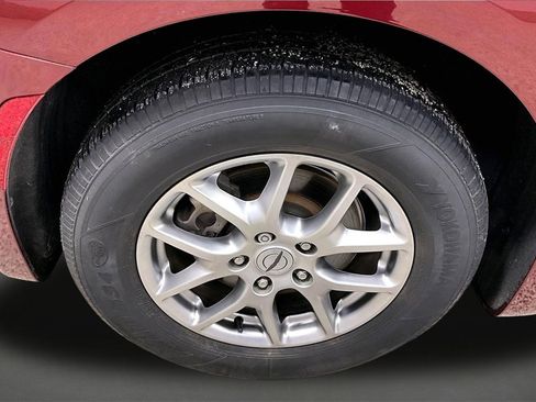 Used 2021 Chrysler Pacifica Touring image 32