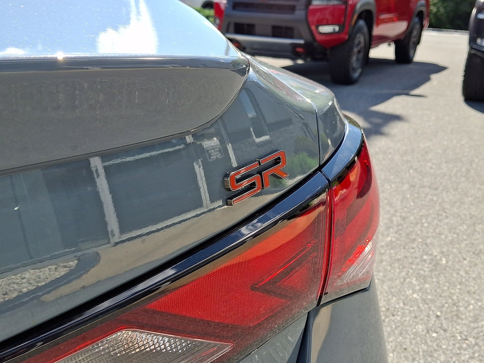 Certified 2025 Nissan Sentra SR w/ SR Premium Package FWD image 30