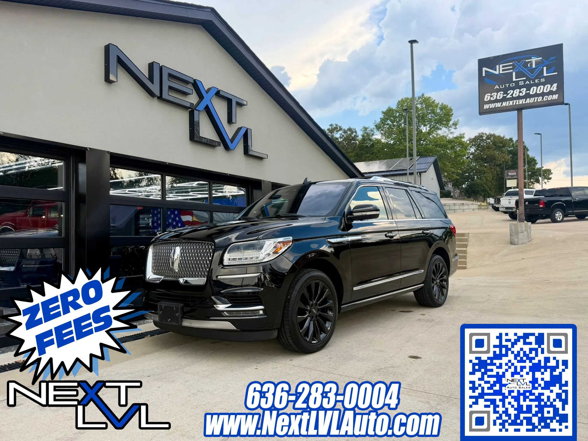Used 2018 Lincoln Navigator Select w/ Technology Package AWD/4WD image 1