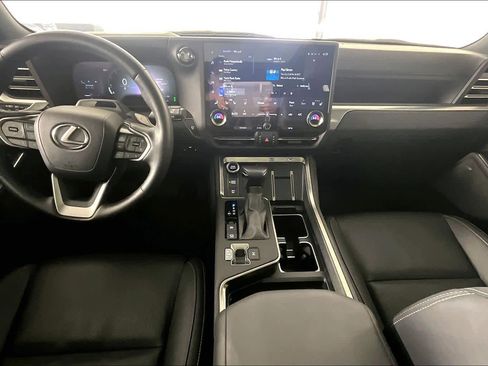 Used 2024 Lexus GX 550 w/ Accessory Package (Z1) image 14