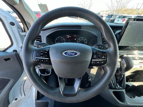 Used 2023 Ford Transit 350 XLT image 33