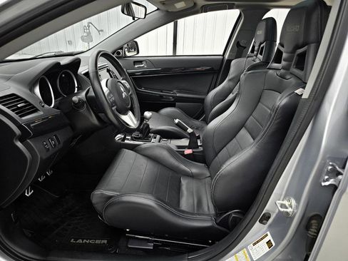 Used 2014 Mitsubishi Lancer Evolution GSR image 7