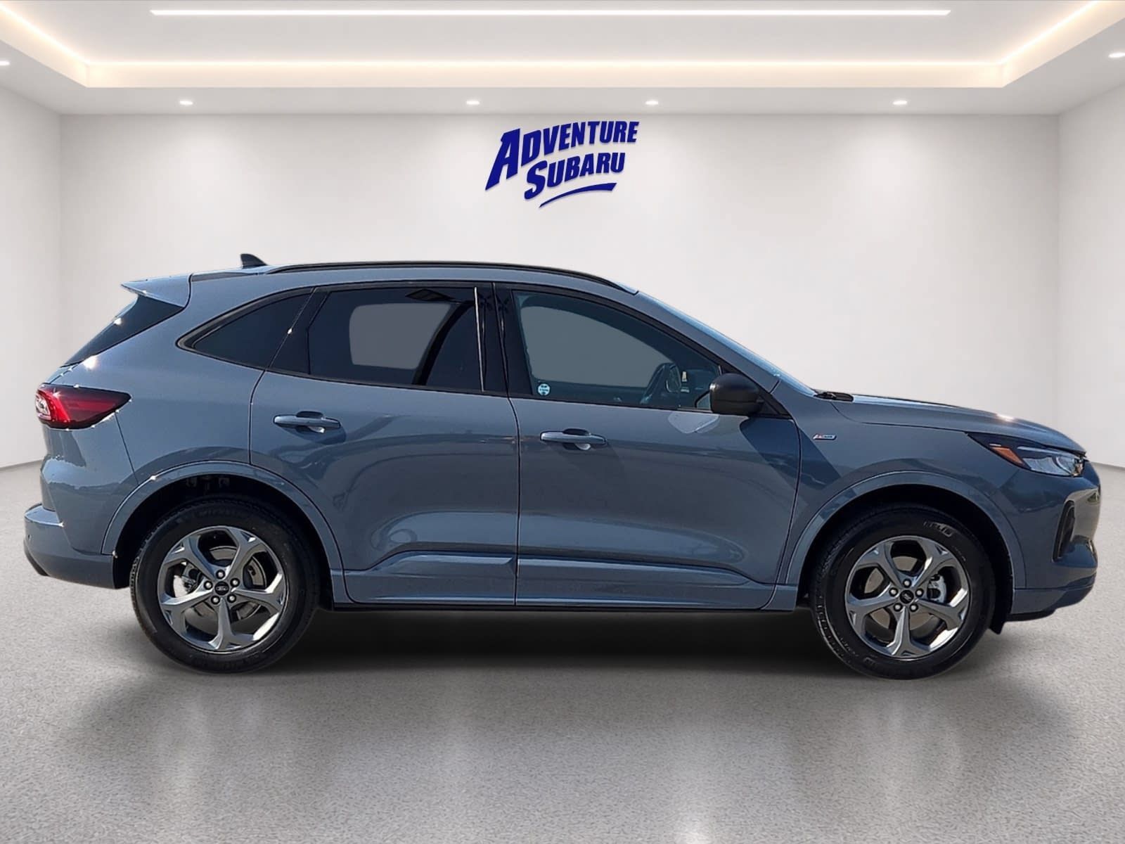 Used 2024 Ford Escape ST-Line w/ Tech Pack #1 AWD/4WD image 7