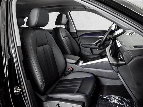 Certified 2025 Audi Q5 Premium w/ Convenience Package AWD/4WD image 21
