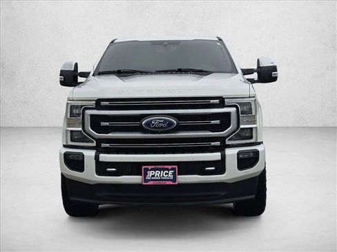Used 2020 Ford F250 Platinum w/ FX4 Off-Road Package AWD/4WD image 2