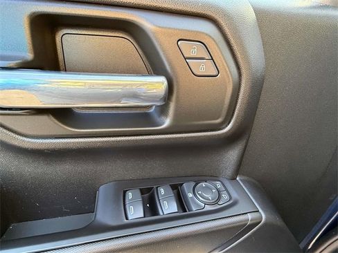 Certified 2022 Chevrolet Silverado 1500 Custom image 17