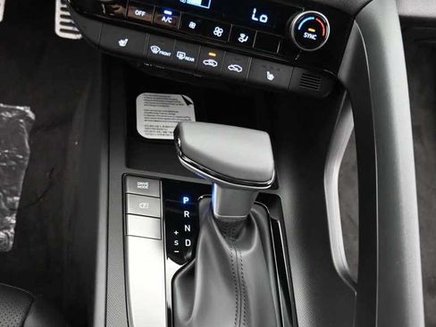 New 2026 Hyundai Elantra SEL Sport FWD image 19