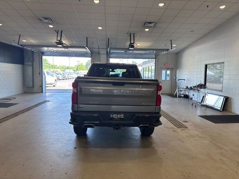 Used 2021 Chevrolet Silverado 1500 Custom Trail Boss w/ Safety Confidence Package AWD/4WD image 6