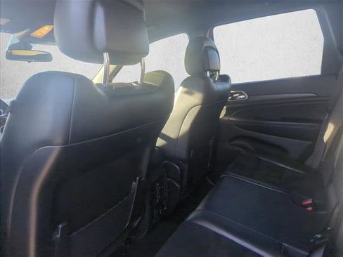 Used 2021 Jeep Grand Cherokee Laredo X image 16