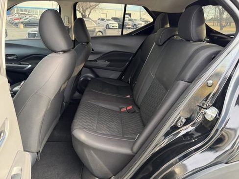 Used 2021 Nissan Kicks SV image 13