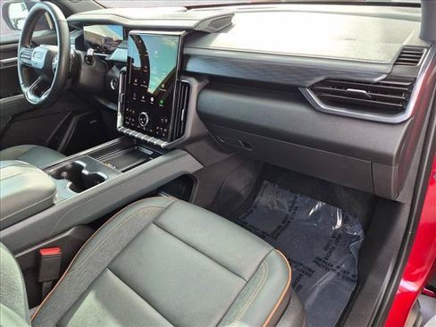 Used 2025 GMC Acadia AT4 AWD/4WD image 30