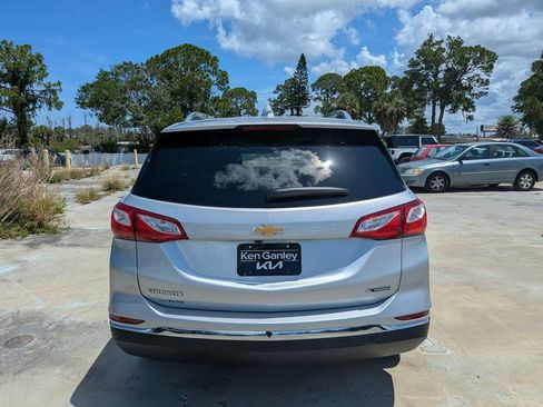 Used 2018 Chevrolet Equinox Premier FWD image 7