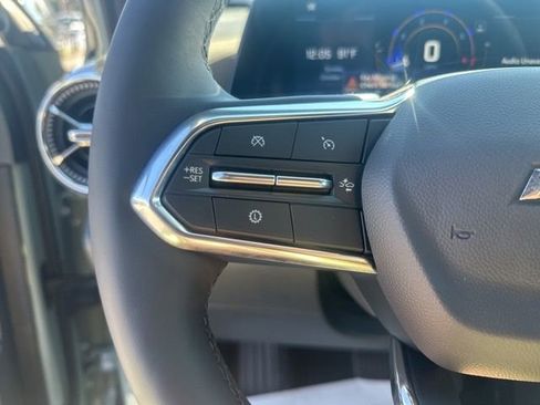 New 2026 Chevrolet Equinox LT w/ Convenience Package II image 19