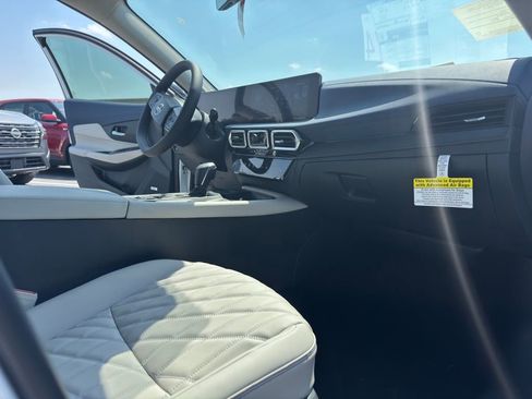 New 2026 Nissan Sentra SL FWD image 19