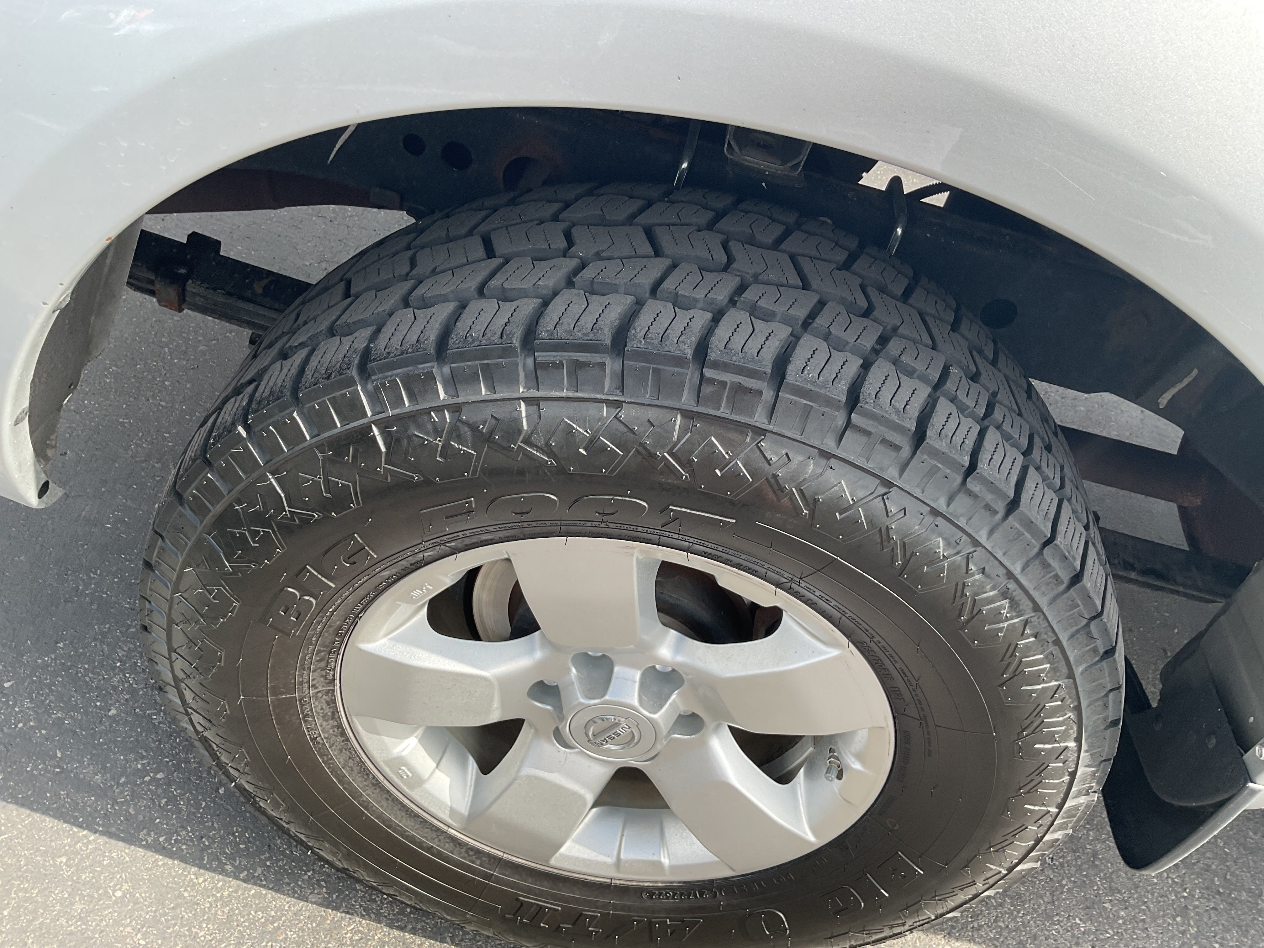 Used 2013 Nissan Frontier SV w/ SV Value Truck Pkg AWD/4WD image 18