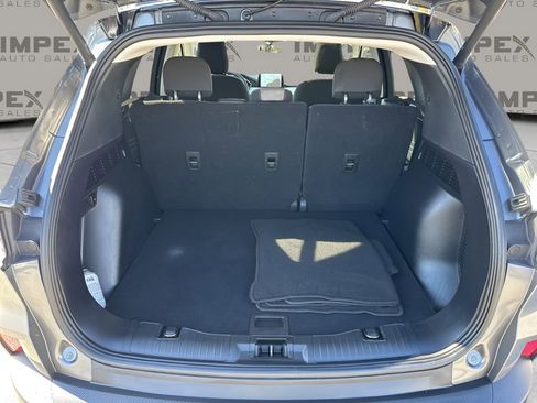 Used 2022 Ford Escape SE w/ SE Sport Appearance Package image 29