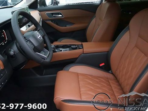 New 2026 Nissan Rogue Platinum w/ Platinum Premium Package AWD/4WD image 12