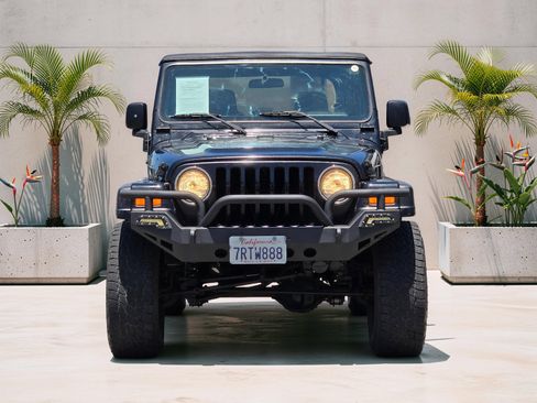 Used 2004 Jeep Wrangler X w/ Full Face Tire & Wheel Group AWD/4WD image 2