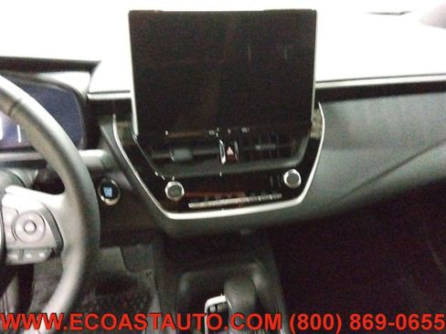 Used 2026 Toyota Corolla SE FWD image 12