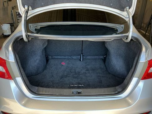 Used 2019 Nissan Sentra S FWD image 16