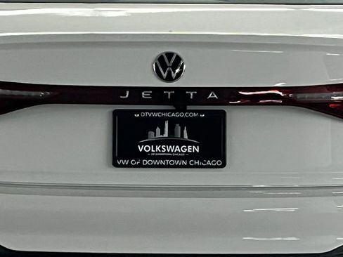 Used 2026 Volkswagen Jetta Sport FWD image 31