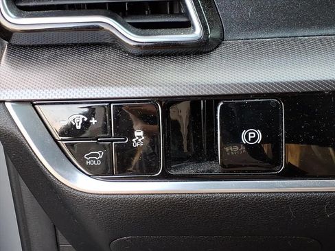 Used 2023 Kia Sportage SX FWD image 12