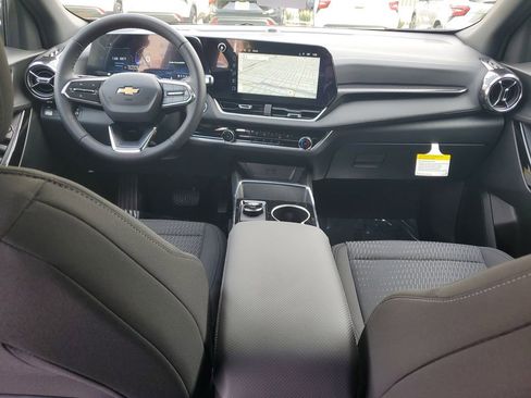 New 2026 Chevrolet Equinox LT w/ Safety and Technology Package image 9