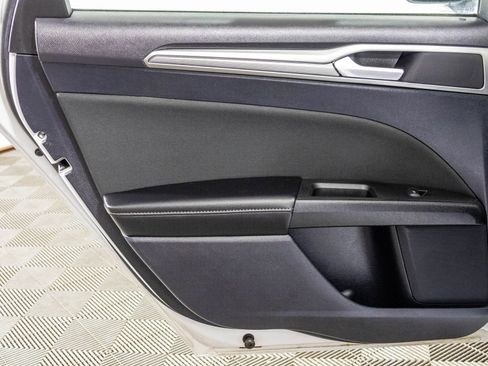 Used 2020 Ford Fusion SE FWD image 36