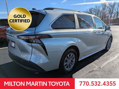 Certified 2024 Toyota Sienna XLE image 4