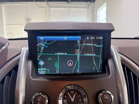 Used 2010 Cadillac SRX Luxury image 17