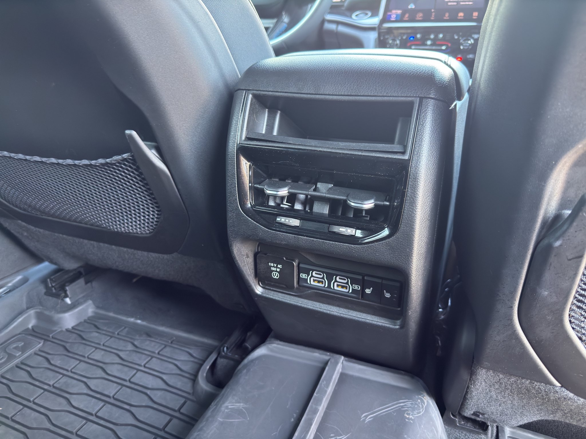 Used 2022 Jeep Grand Cherokee Trailhawk w/ Luxury Tech Group III AWD/4WD image 35