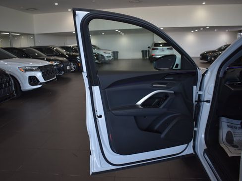 Used 2025 Audi Q5 Premium AWD/4WD image 9