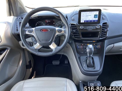 Used 2022 Ford Transit Connect Titanium FWD image 12