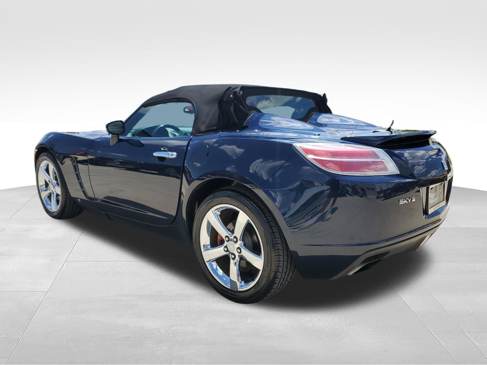 Used 2008 Saturn Sky Red Line RWD image 7