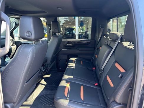 Used 2024 GMC Sierra 3500 AT4 w/ AT4 Premium Plus Package AWD/4WD image 20