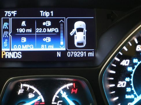 Used 2014 Ford Escape Titanium w/ Equipment Group 401A AWD/4WD image 37