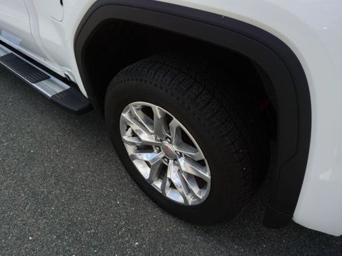Used 2020 GMC Sierra 1500 SLT w/ SLT Premium Package AWD/4WD image 9