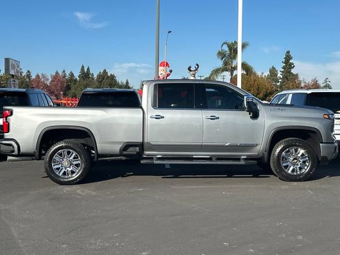 New 2026 Chevrolet Silverado 2500 High Country w/ Max Trailering Package AWD/4WD image 3