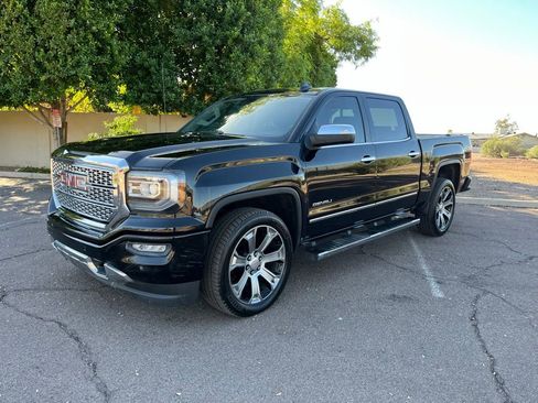Used 2017 GMC Sierra 1500 Denali image 4