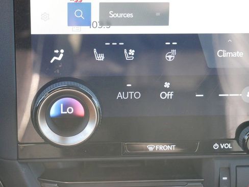 Used 2024 Lexus GX 550 w/ Cold Area Package AWD/4WD image 23