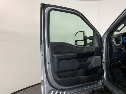 Used 2024 Ford F350 Platinum image 17