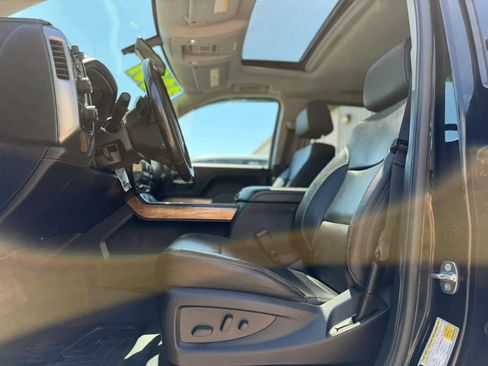 Used 2018 Chevrolet Silverado 1500 LTZ w/ LTZ Plus Package AWD/4WD image 18