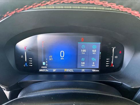 Used 2024 Ford Escape ST-Line image 25