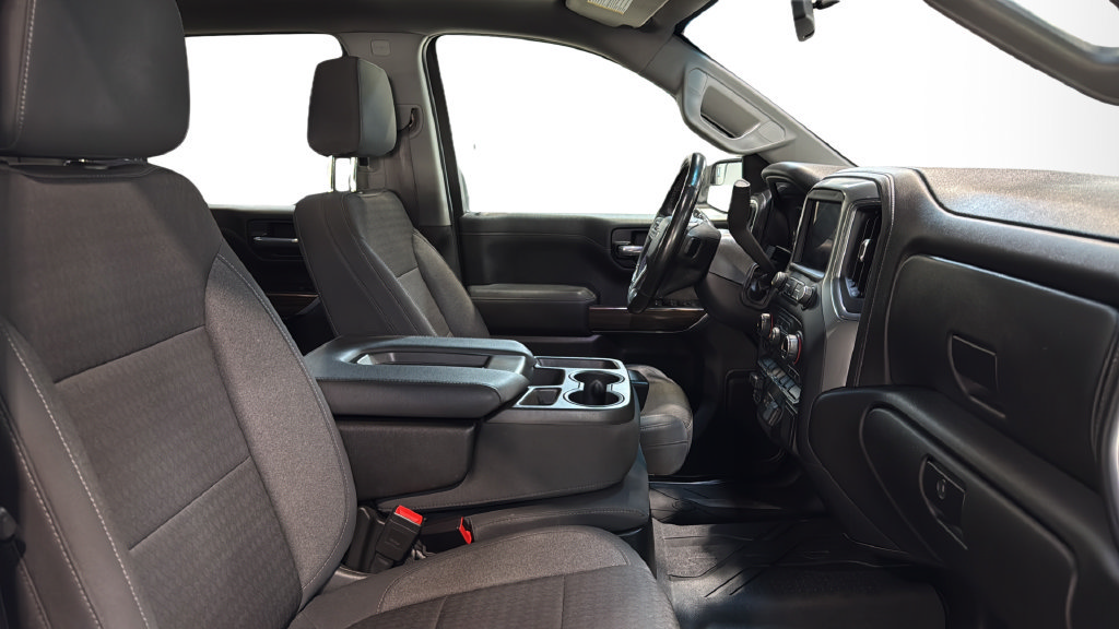 Used 2020 Chevrolet Silverado 1500 RST w/ True North Edition AWD/4WD image 9